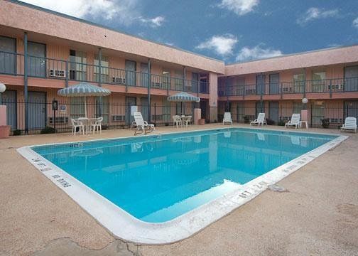 Red Roof Motel Lewisville
