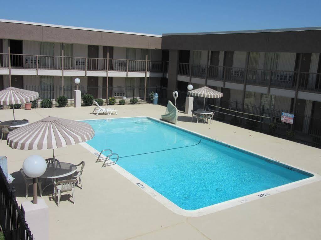 Motel Red Roof